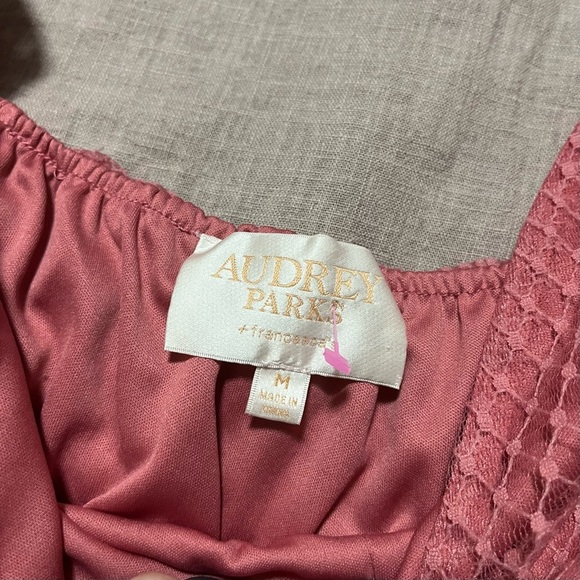 Audrey Parks Francesca's Blush Pink lace lined Blouse Size medium long sleeve - Picture 4 of 6